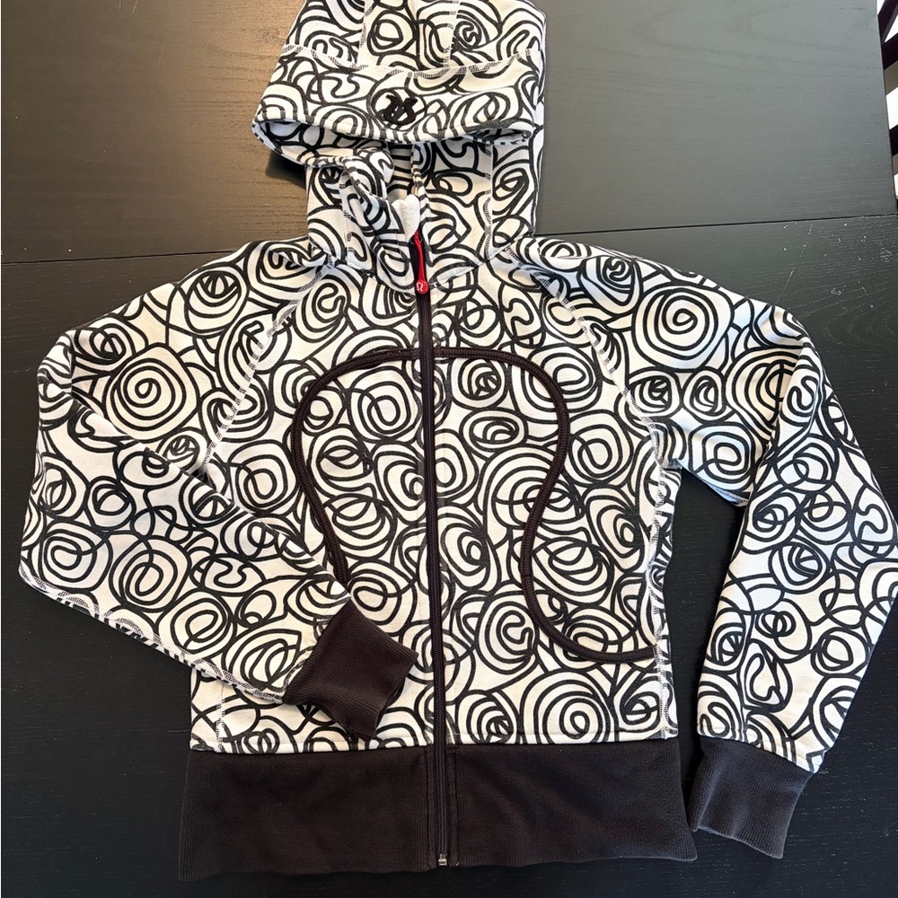 Lululemon Athletica RARE Scuba - Black and White Ink Swirl Hoodie